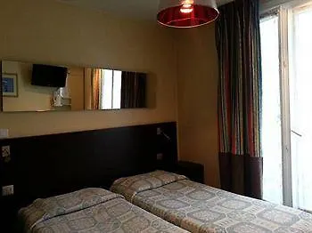 Vintage Gare Du Nord By Hiphophostels Otel Paris