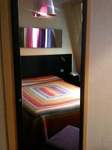 Otel Vintage Gare Du Nord By Hiphophostels Paris
